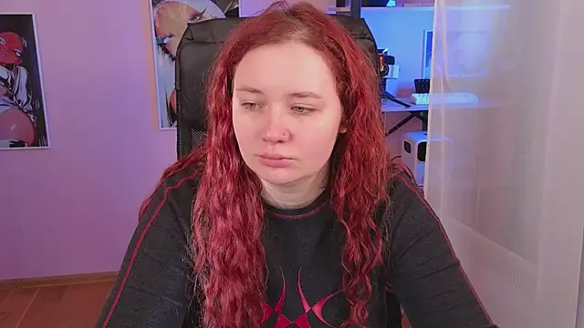 Snapshot of carolina_elf chatting on 10/08/25, 06:22 carolina elf online show from 10/08/25, 06:22