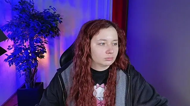 Snapshot of carolina_elf chatting on 10/11/25, 06:34 carolina elf online show from 10/11/25, 06:34