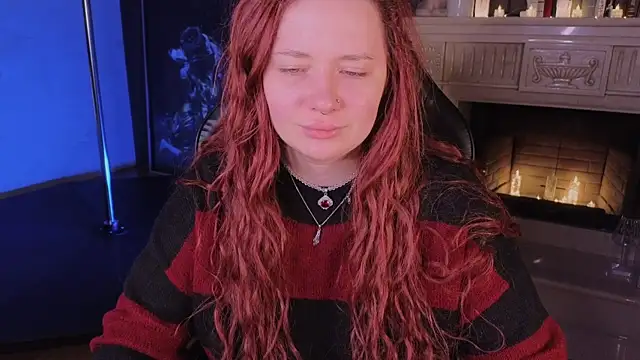 Snapshot of carolina_elf chatting on 10/14/25, 05:41 carolina elf online show from 10/14/25, 05:41