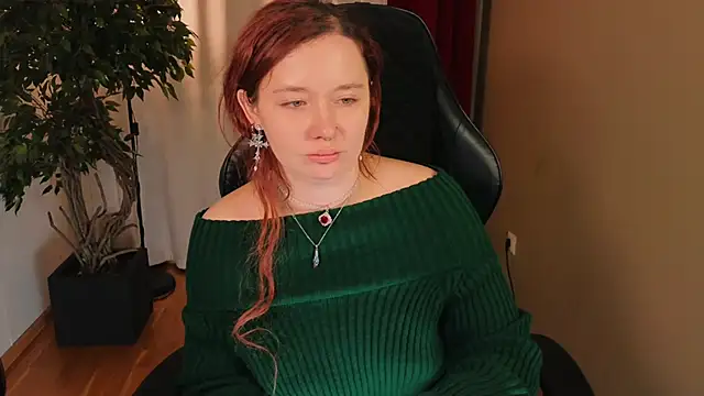 Snapshot of carolina_elf chatting on 11/23/25, 10:31 carolina elf online show from 11/23/25, 10:31