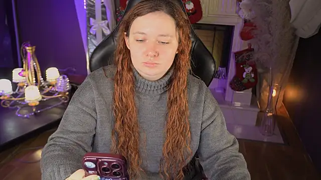 Snapshot of carolina_elf chatting on 11/28/25, 12:30 carolina elf online show from 11/28/25, 12:30