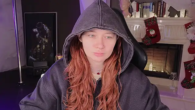 Snapshot of carolina_elf chatting on 12/04/25, 12:36 carolina elf online show from 12/04/25, 12:36