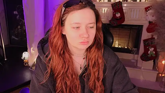 Snapshot of carolina_elf chatting on 12/05/25, 02:36 carolina elf online show from 12/05/25, 02:36