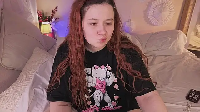 Snapshot of carolina_elf chatting on 12/20/25, 05:36 carolina elf online show from 12/20/25, 05:36