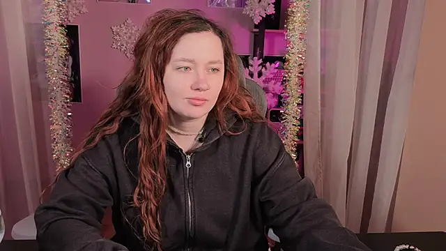 Snapshot of carolina_elf chatting on 01/06/26, 06:06 carolina elf online show from 01/06/26, 06:06