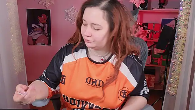 Snapshot of carolina_elf chatting on 01/11/26, 05:23 carolina elf online show from 01/11/26, 05:23