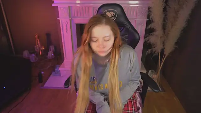 Snapshot of carolina_elf chatting on 02/06/26, 05:34 carolina elf online show from 02/06/26, 05:34