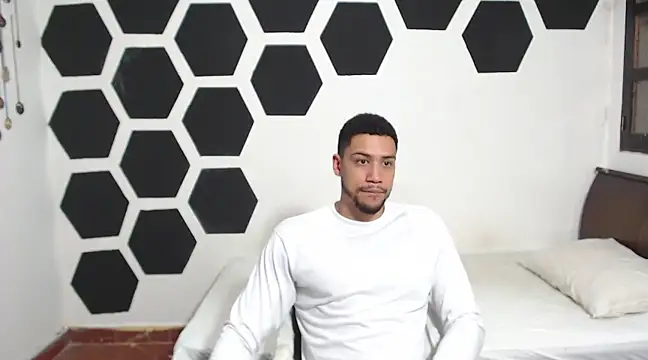 Snapshot of Jhors__Collens chatting on 01/16/25, 05:11 Jhors Collens online show from 01/16/25, 05:11