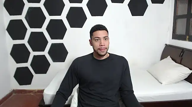 Snapshot of Jhors__Collens chatting on 01/24/25, 12:52 Jhors Collens online show from 01/24/25, 12:52