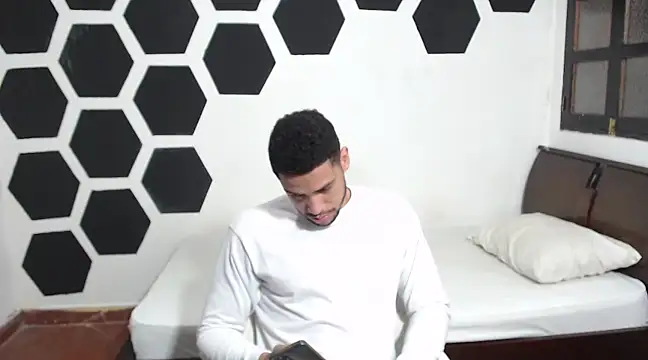 Snapshot of Jhors__Collens chatting on 01/27/25, 04:41 Jhors Collens online show from 01/27/25, 04:41