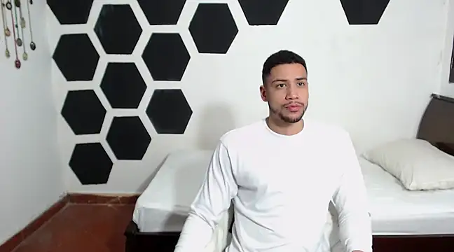 Snapshot of Jhors__Collens chatting on 02/04/25, 04:48 Jhors Collens online show from 02/04/25, 04:48