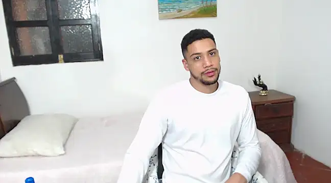 Snapshot of Jhors__Collens chatting on 03/07/25, 07:41 Jhors Collens online show from 03/07/25, 07:41