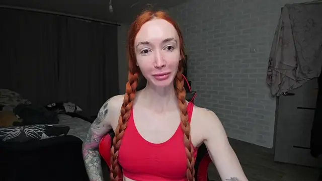 Snapshot of Roxy_Silver chatting on 11/25/25, 06:41 Roxy Silver online show from 11/25/25, 06:41