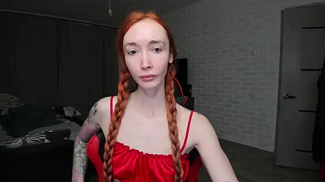 Snapshot of Roxy_Silver chatting on 11/28/25, 08:44 Roxy Silver online show from 11/28/25, 08:44