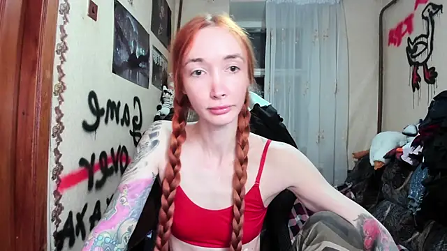 Snapshot of Roxy_Silver chatting on 12/03/25, 07:56 Roxy Silver online show from 12/03/25, 07:56