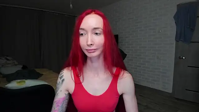 Snapshot of Roxy_Silver chatting on 02/10/26, 01:53 Roxy Silver online show from 02/10/26, 01:53