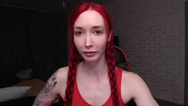 Snapshot of Roxy_Silver chatting on 06/09/26, 08:42 Roxy Silver online show from 06/09/26, 08:42