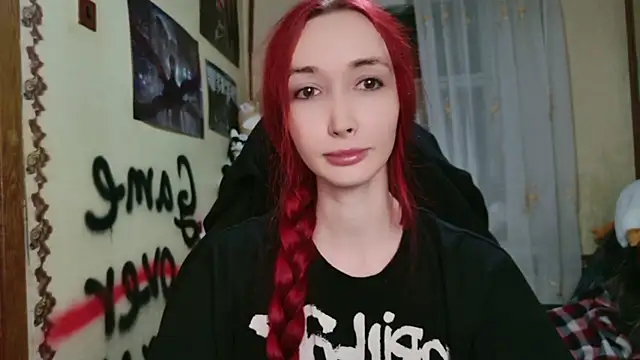 Snapshot of Roxy_Silver chatting on 07/11/26, 08:33 Roxy Silver online show from 07/11/26, 08:33