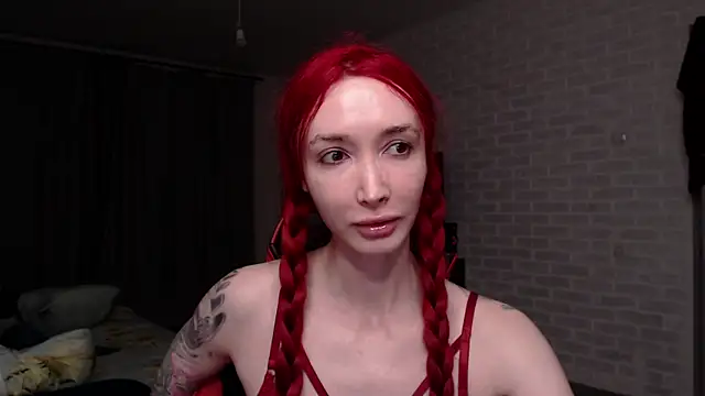 Snapshot of Roxy_Silver chatting on 07/19/26, 08:34 Roxy Silver online show from 07/19/26, 08:34