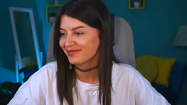 NicoleMun online show from 02/04/25, 06:27