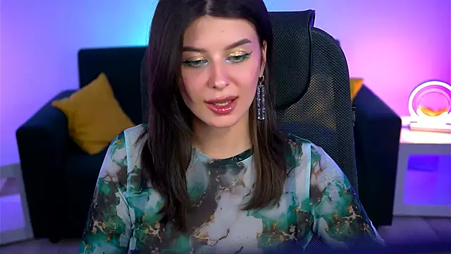 NicoleMun online show from 03/04/25, 08:49