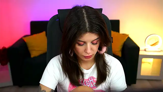 NicoleMun online show from 03/16/25, 09:27