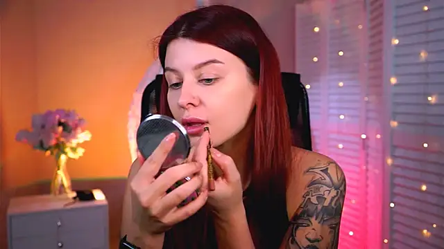 NicoleMun online show from 04/28/26, 06:13