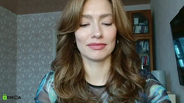 Snapshot of alicia_spicy chatting on 12/05/25, 08:01 alicia spicy online show from 12/05/25, 08:01