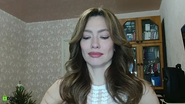 Snapshot of alicia_spicy chatting on 01/13/26, 04:29 alicia spicy online show from 01/13/26, 04:29