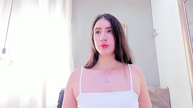  AlejaCruz  online show from 11/05/25, 07:47