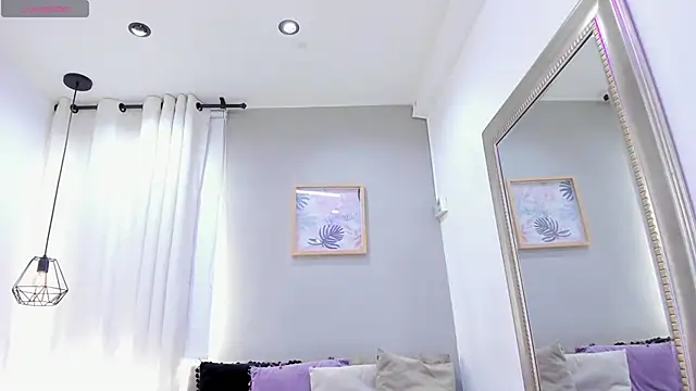  AlejaCruz  online show from 11/14/25, 07:23