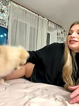 Snapshot of adel_secret chatting on 11/13/25, 09:25 adel secret online show from 11/13/25, 09:25