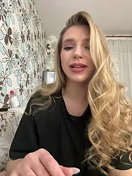 Snapshot of adel_secret chatting on 02/14/26, 08:38 adel secret online show from 02/14/26, 08:38