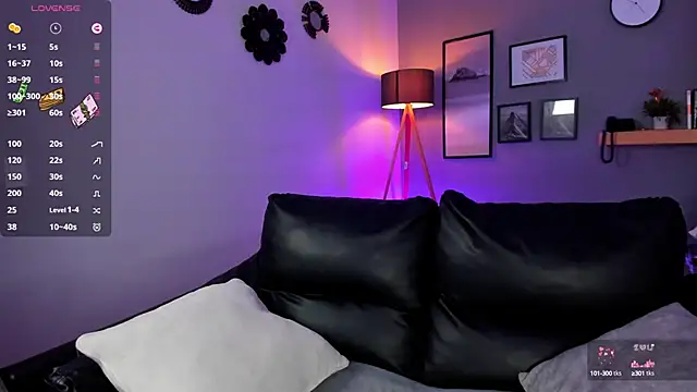 Snapshot of Lissy__Dream chatting on 10/10/25, 11:37 Lissy Dream online show from 10/10/25, 11:37