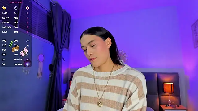 Snapshot of Lissy__Dream chatting on 10/22/25, 02:01 Lissy Dream online show from 10/22/25, 02:01