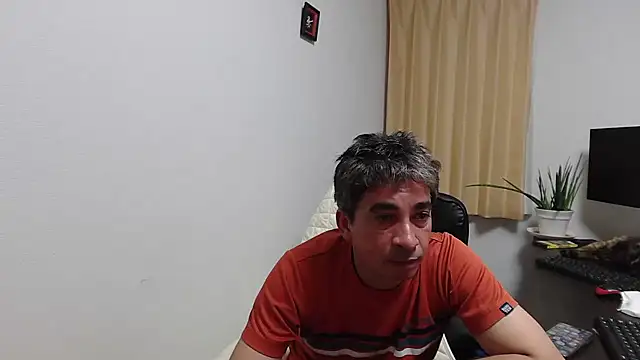 Snapshot of Latineirajp chatting on 05/18/26, 12:00 Latineirajp online show from 05/18/26, 12:00