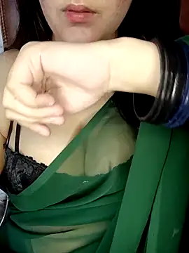 Snapshot of AK---47 chatting on 03/22/25, 08:08 AK---47 online show from 03/22/25, 08:08