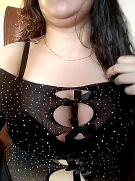 Snapshot of AK---47 chatting on 11/05/25, 08:25 AK---47 online show from 11/05/25, 08:25