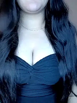 Snapshot of AK---47 chatting on 11/17/25, 03:18 AK---47 online show from 11/17/25, 03:18