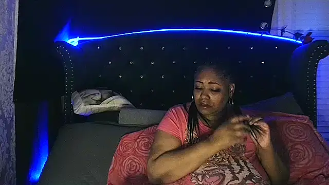 Snapshot of msyvette1970@xh chatting on 01/16/25, 03:45 msyvette1970xh online show from 01/16/25, 03:45