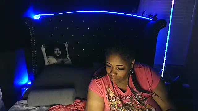 Snapshot of msyvette1970@xh chatting on 01/16/25, 02:30 msyvette1970xh online show from 01/16/25, 02:30