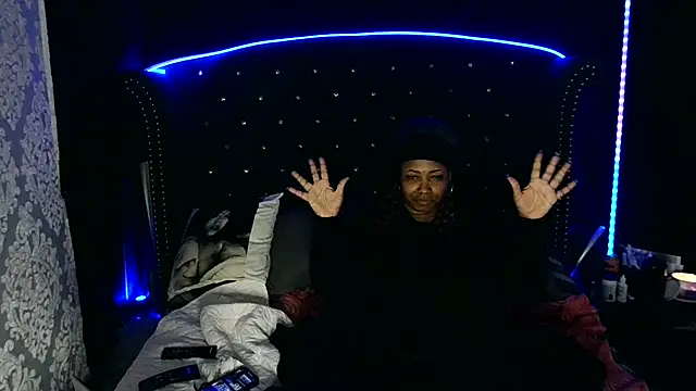 Snapshot of msyvette1970@xh chatting on 02/02/25, 03:07 msyvette1970xh online show from 02/02/25, 03:07