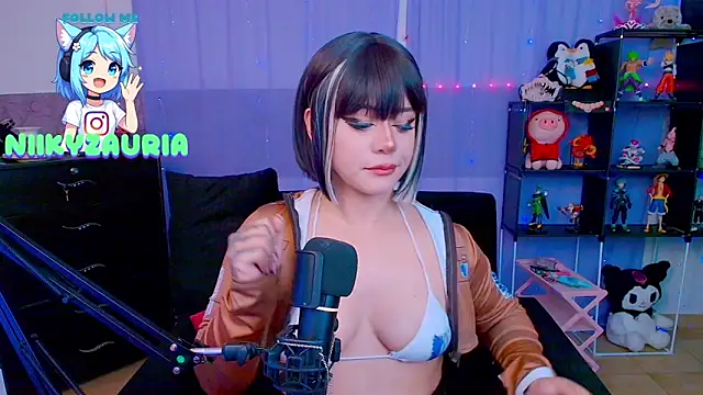  niiky online show from 11/18/25, 10:52