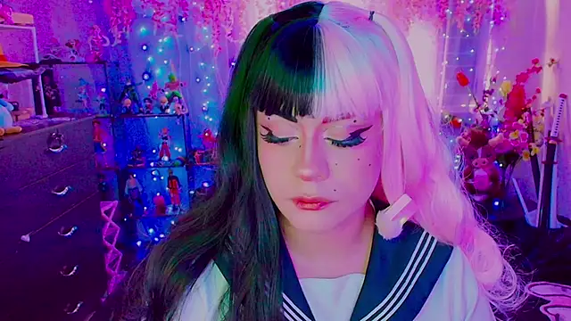  niiky online show from 05/25/26, 04:13