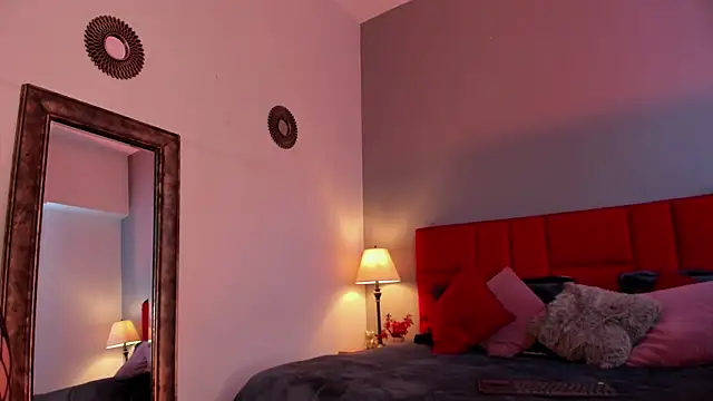 Violetta Nur online show from 04/09/26, 08:47