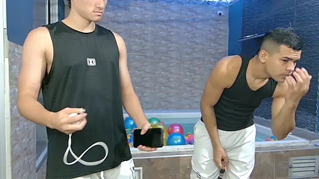Snapshot of Boysgang_sex chatting on 10/21/25, 11:33 Boysgang sex online show from 10/21/25, 11:33