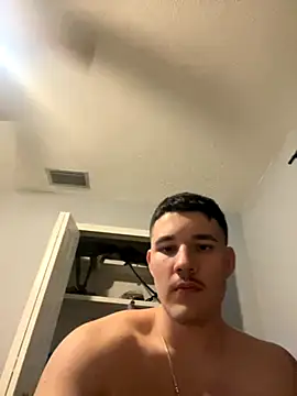 Snapshot of Shaded24 chatting on 11/23/25, 05:29 Shaded24 online show from 11/23/25, 05:29