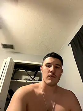 Snapshot of Shaded24 chatting on 11/26/25, 04:57 Shaded24 online show from 11/26/25, 04:57