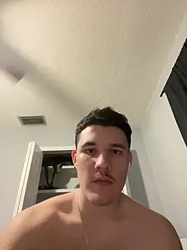 Snapshot of Shaded24 chatting on 12/15/25, 05:44 Shaded24 online show from 12/15/25, 05:44