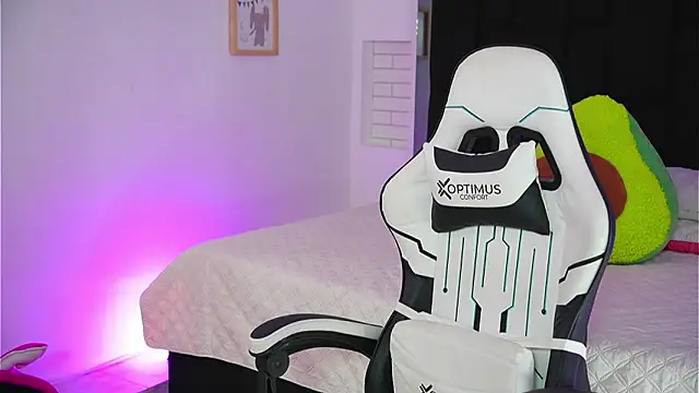 Marianamonroe  online show from 02/13/26, 07:10